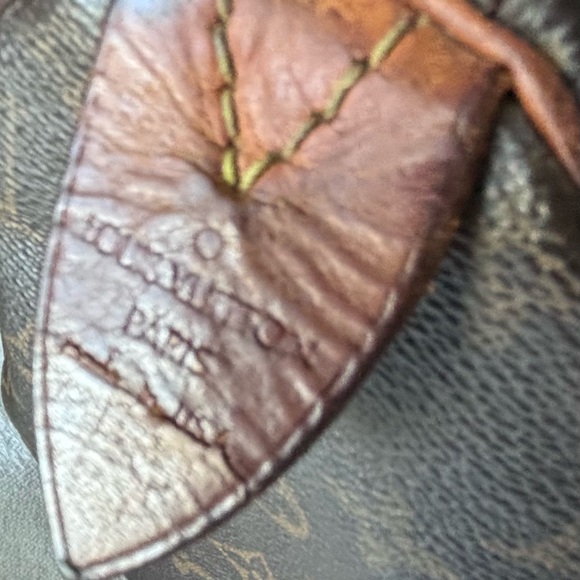 Authentic Louis Vuitton Speedy 30 Vintage 90’s with lock and key - Picture 11 of 15